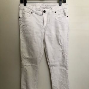 Distressed white skinny jeans, size 6